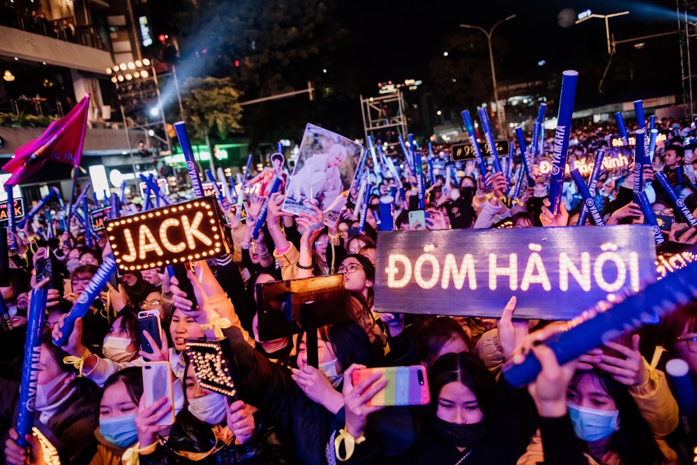 Chế ảnh thẻ thành viên FC Đom Đóm dành cho fan Jack J97