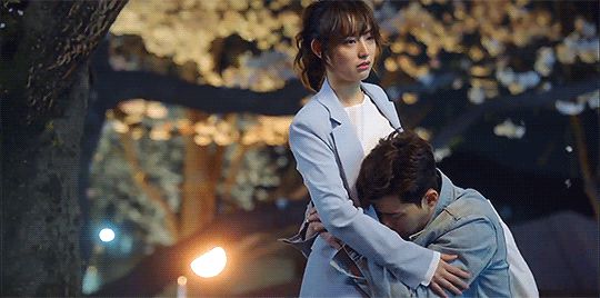 6 cái ôm ngọt tan chảy trên phim Hàn: Son Ye Jin - Hyun Bin vẫn luôn là chân ái! - Hình 8