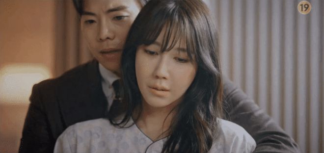 6 cái ôm ngọt tan chảy trên phim Hàn: Son Ye Jin - Hyun Bin vẫn luôn là chân ái! - Hình 1