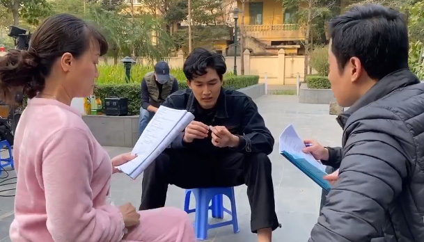 Muôn kiểu tập thoại của dàn diễn viên trong Hướng dương ngược nắng - Hình 4