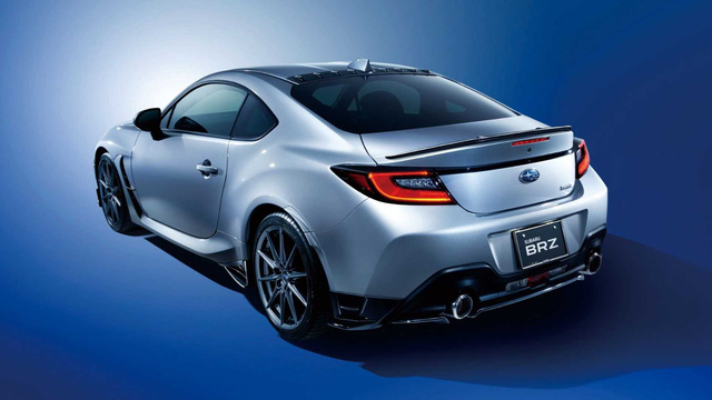 Subaru BRZ có thêm cả tá đồ chơi mới cho fan tốc độ - Hình 2