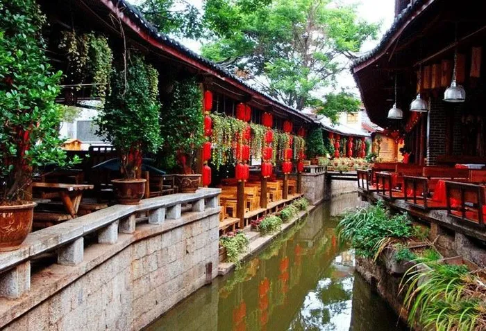 8 cổ trấn Trung Quốc đẹp như tranh - Hình 13