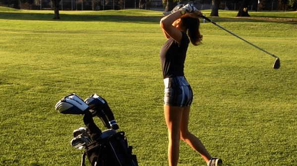 Nữ golf thủ nóng bỏng thích cởi đồ nhất thế giới - Hình 1