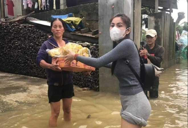 Bà Phương Hằng cho Thủy Tiên lên sóng về việc từ thiện - Hình 2
