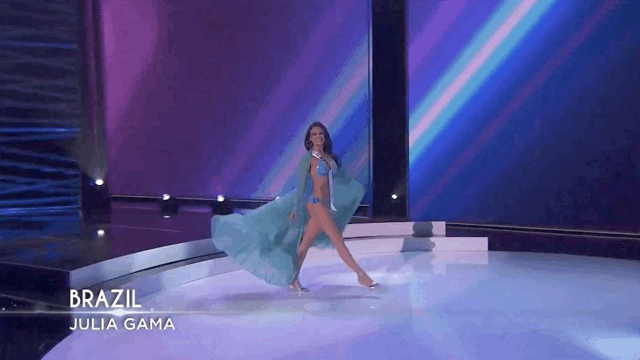 Bán kết Miss Universe 2020: Khánh Vân trổ tài catwalk cực đỉnh trong váy dạ hội nổi bần bật chặt đẹp đối thủ, loạt nàng hậu gặp sự cố! - Hình 16