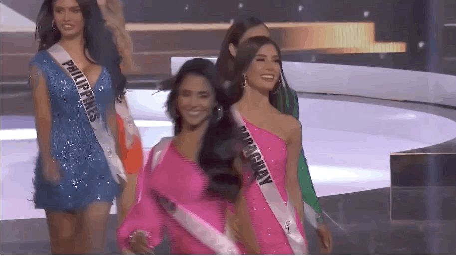 Bán kết Miss Universe 2020: Khánh Vân trổ tài catwalk cực đỉnh trong váy dạ hội nổi bần bật chặt đẹp đối thủ, loạt nàng hậu gặp sự cố! - Hình 21