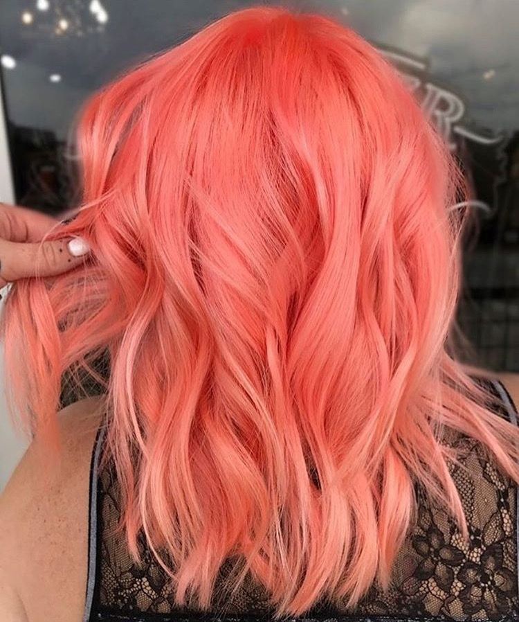 Rực rỡ cam san hô  Màu tóc mới lạ của xu hướng 2019