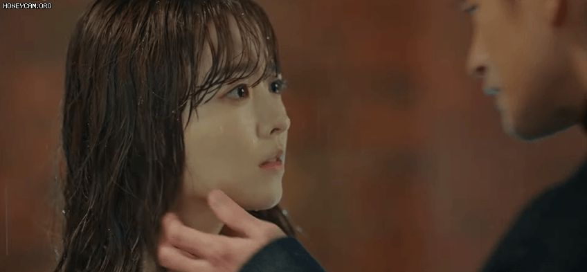 Park Bo Young khóa môi ngọt lịm với bad boy hủy diệt, netizen quắn quéo thức trắng đêm mất thôi - Hình 1