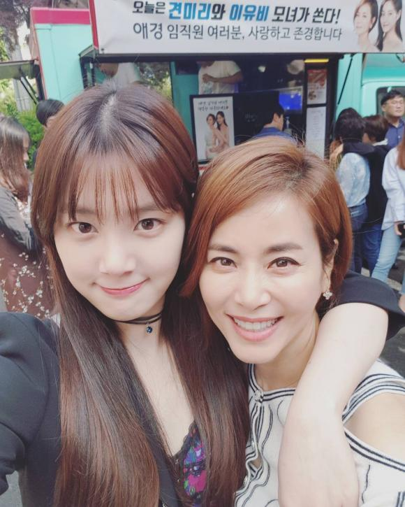 Lee Da In - Bạn gái Lee Seung Gi: nhan sắc chuẩn hoa hậu nhưng gia đình vướng scandal nghiêm trọng - Hình 2