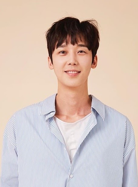 Yoon Jong Hoon - Mỹ nam Penthouse từng ở nhà ổ chuột, đổi đời nhờ vé vớt - Hình 3