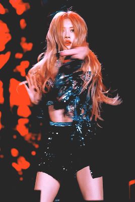 Cứ ngỡ Lisa là thánh body, nhưng hóa ra trong BLACKPINK còn có thành viên khác cao và thon thả hơn - Hình 16