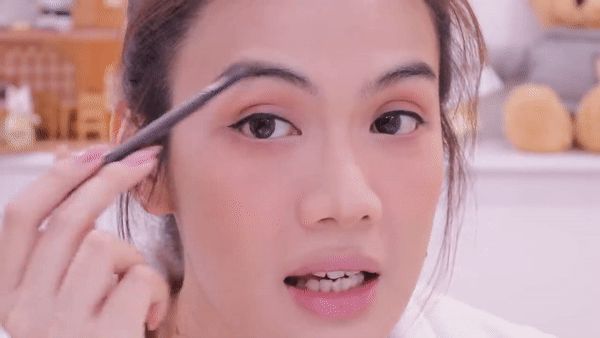 Học Đào Bá Lộc cách make-up xinh như gái Thái - Hình 9