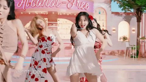 TWICE trình làng ca khúc mới, khoe visual hớp hồn trong show Mỹ, được Ellen gọi bằng: Siêu sao Kpop! - Hình 5