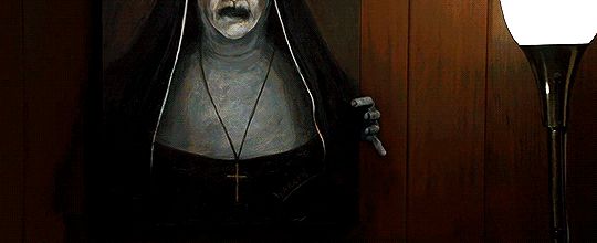 10 cảnh ghê nhất từ vũ trụ The Conjuring: Top 1 kinh dị vẫn không phải chị đại Annabelle? - Hình 17