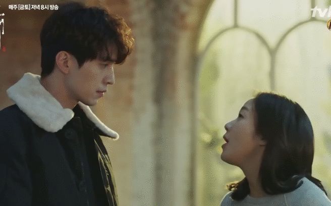 Thần chết Lee Dong Wook và cô dâu Goblin Kim Go Eun tái ngộ sau 4 năm: Visual vẫn đỉnh, soi kỹ mới bất ngờ về mối quan hệ của cặp đôi - Hình 2