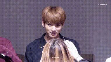 Jungkook BTS nhiều lần nói về hẹn hò và nụ hôn tuyệt vời - Hình 2