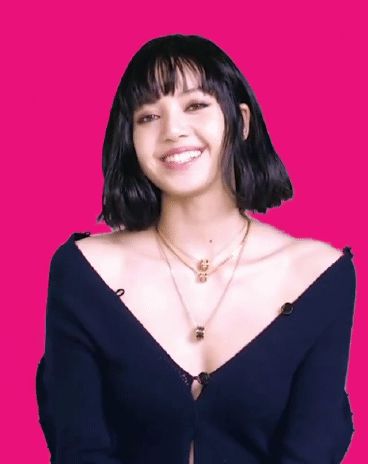 Lisa (BLACKPINK) dạo này táo bạo quá: Chăm phô diễn vòng 1 như bung cúc áo đến nơi, visual thế này sớm thành nữ thần thôi! - Hình 1