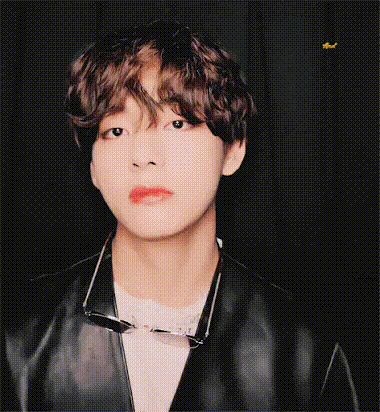 Vẻ Đẹp Quyến Rũ Của V Và Jungkook Bts Trong Photo Booth - Nhạc Quốc Tế -  Việt Giải Trí