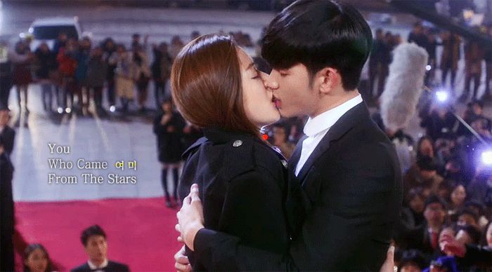 6 bậc thầy hôn hít trên màn ảnh Hàn: Thách ai vượt mặt Park Seo Joon về độ nóng bỏng đấy! - Hình 12