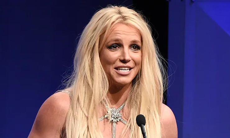Britney Spears: 13 năm bị giam cầm như nô lệ của công chúa nhạc Pop toàn thế giới - Hình 3