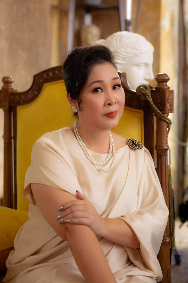 Hồng Vân cúi đầu xin lỗi khán giả vụ PR bẩn, bị bà Phương Hằng từng chỉ ra trong livestream - Hình 2