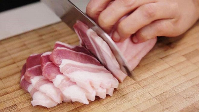 Thêm một món ngon từ thịt ba chỉ, chị em tiếc hùi hụi vì không biết sớm - Hình 1