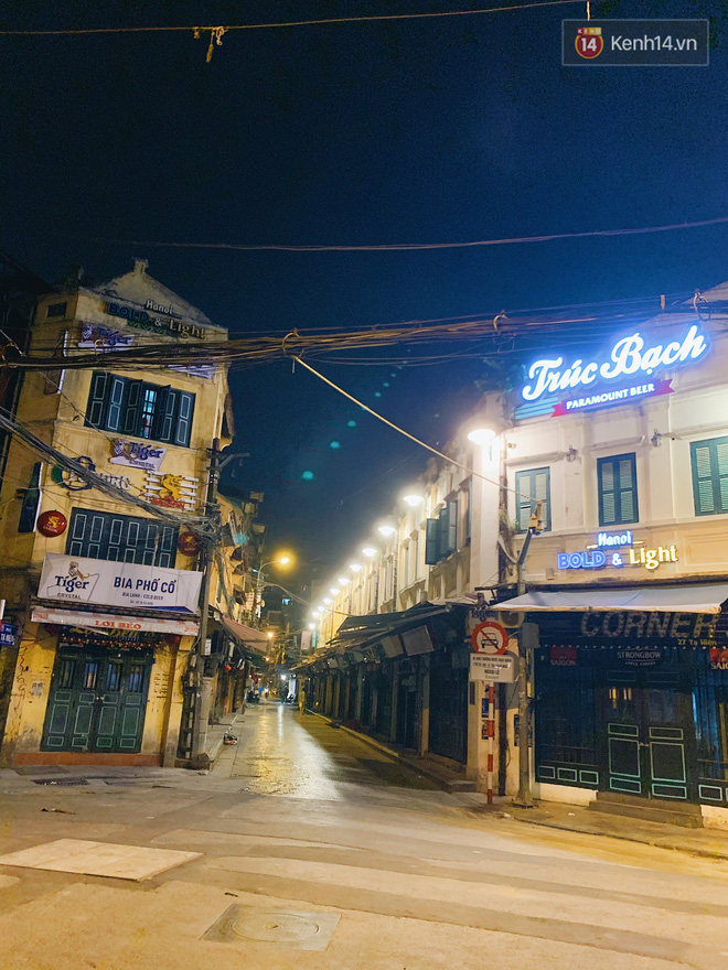 Tình hình 5 tụ điểm ăn chơi đông vui nhất Hà Nội bây giờ thế nào: Nơi lác đác xe đi qua, nơi vắng tanh không bóng người - Hình 3