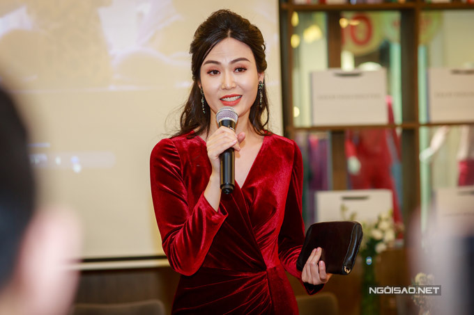 Hoa hậu Thu Thuỷ: Đám tang đẫm nước mắt đưa tiễn đóa hoa bạc phận - Hình 4