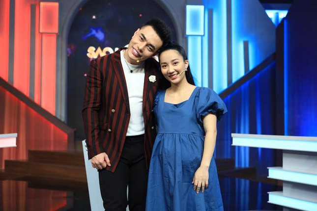 Vợ Lê Dương Bảo Lâm tiếp tục bán hàng bất chấp lệnh đình chỉ vì livestream hàng giả - Hình 3