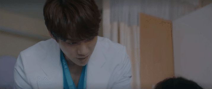 Loạt khoảnh khắc ngọt ngào và xót xa nhất Hospital Playlist 2 tập 4: Tấu hài liên tục nhưng xem mà không cầm nổi nước mắt! - Hình 4