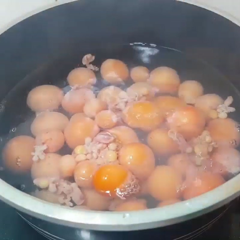 3 cách làm trứng gà non xào mướp, bơ tỏi và hành béo ngậy ăn cực mê - Hình 39