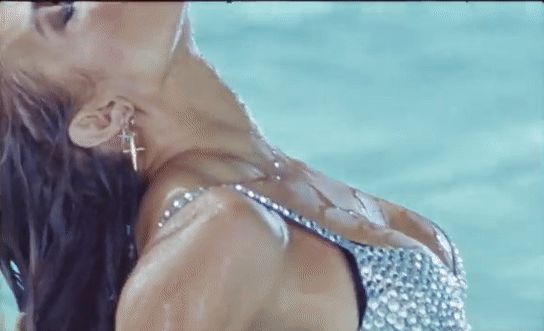 Jennifer Lopez gây sốt với MV gợi cảm nhất sự nghiệp - Hình 5