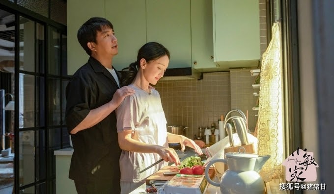Châu Tấn để bạn nam sờ bụng lùm lùm giữa đường, sự thật khiến netizen dở khóc dở cười - Hình 9