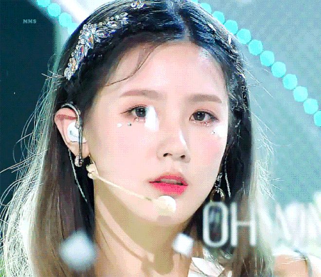 Từ câu chuyện của Miyeon ((G)I-DLE), ta sẽ rút ra bài học: Chưa cần thẩm mỹ, đổi style makeup là đã lột xác rồi - Hình 13