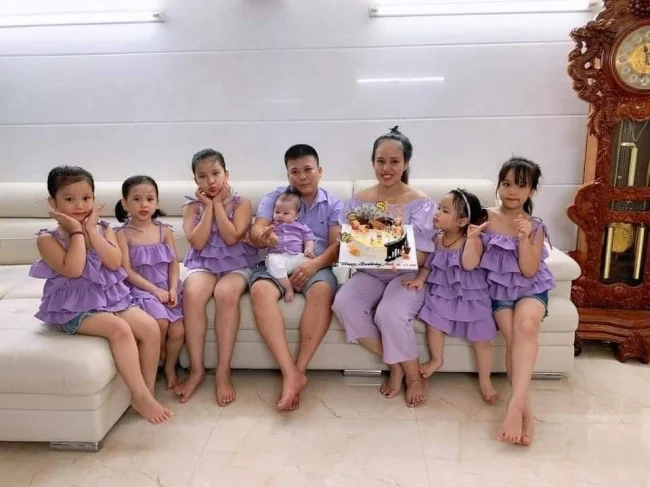 Cặp vợ chồng cưới nhau 10 năm sinh liền tù tì 5 gái 1 trai - Hình 5