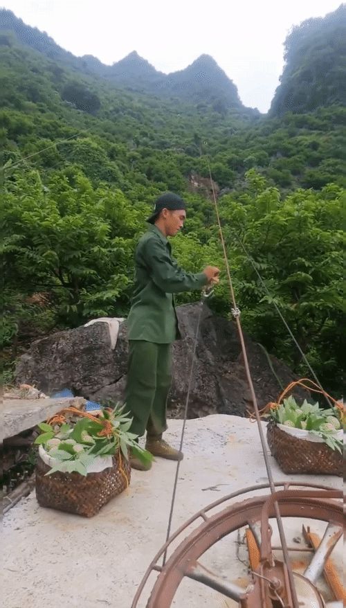 Bất ngờ trước cách sang chảnh nông dân Chi Lăng dùng để vận chuyển na núi đá, nhìn tận mắt từng quả càng choáng hơn - Hình 3