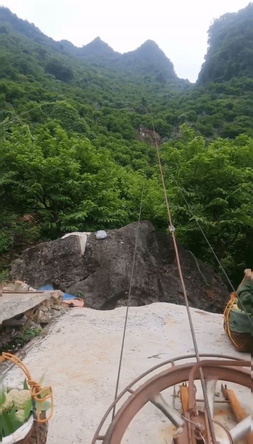 Bất ngờ trước cách sang chảnh nông dân Chi Lăng dùng để vận chuyển na núi đá, nhìn tận mắt từng quả càng choáng hơn - Hình 4