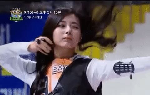 Sana hay Tzuyu mới là nữ hoàng hất tóc của Twice: Bên biến hóa đa dạng, bên có phần một màu - Hình 5