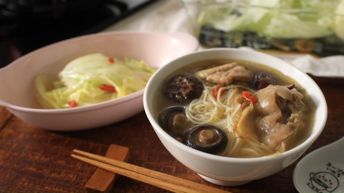 3 cách nấu mì gà thơm ngon đơn giản dễ làm cho bữa sáng đủ chất - Hình 1