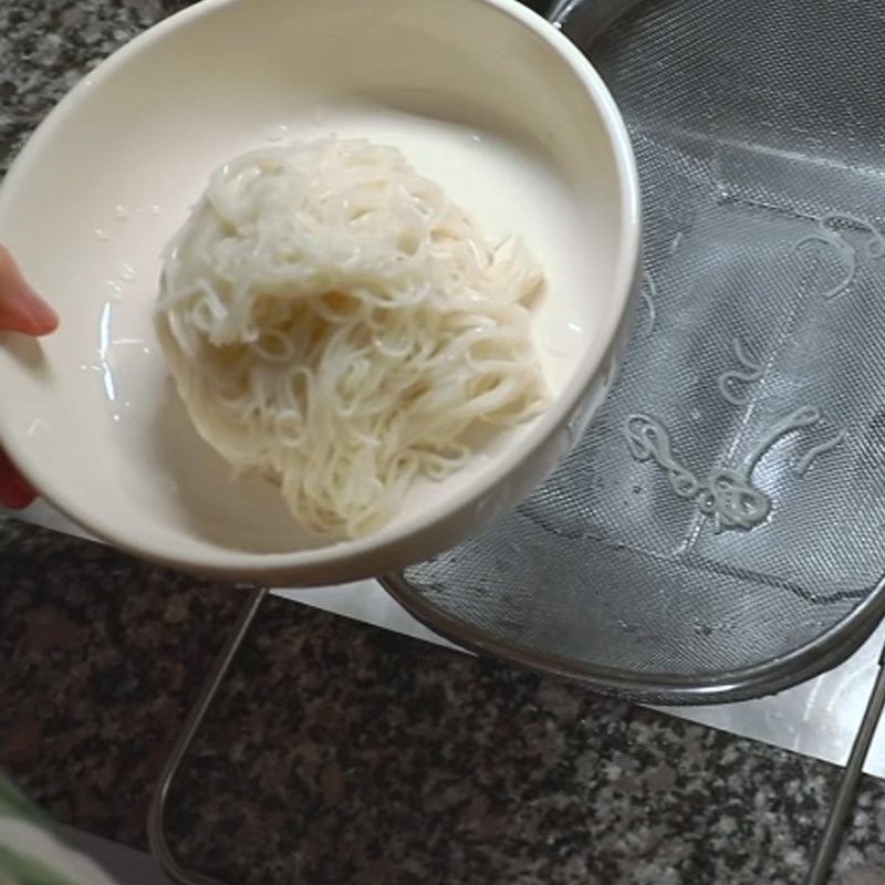 Cách làm mì lạnh sữa đậu nành (Kongguksu) Hàn Quốc thơm ngon chuẩn vị - Hình 17