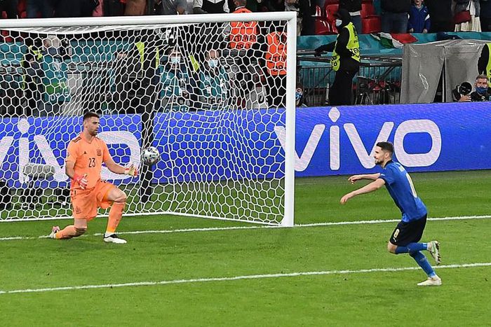 Cận cảnh Italy đánh bại Tây Ban Nha, thẳng tiến chung kết EURO 2020 - Hình 17