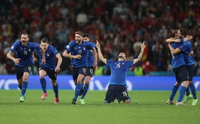 Cận cảnh Italy đánh bại Tây Ban Nha, thẳng tiến chung kết EURO 2020 - Hình 18