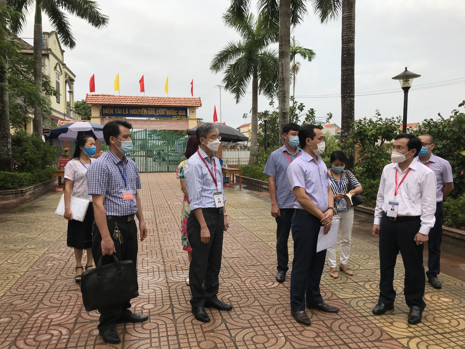 Cục trưởng Mai Văn Trinh kiểm tra công tác thi tại Ninh Bình - Hình 1