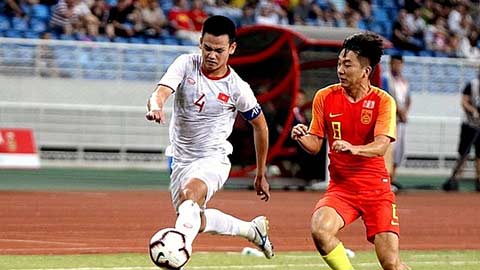 ĐT Trung Quốc khó chơi bóng ngắn với ĐT Việt Nam, kể cả đá xấu - Hình 1