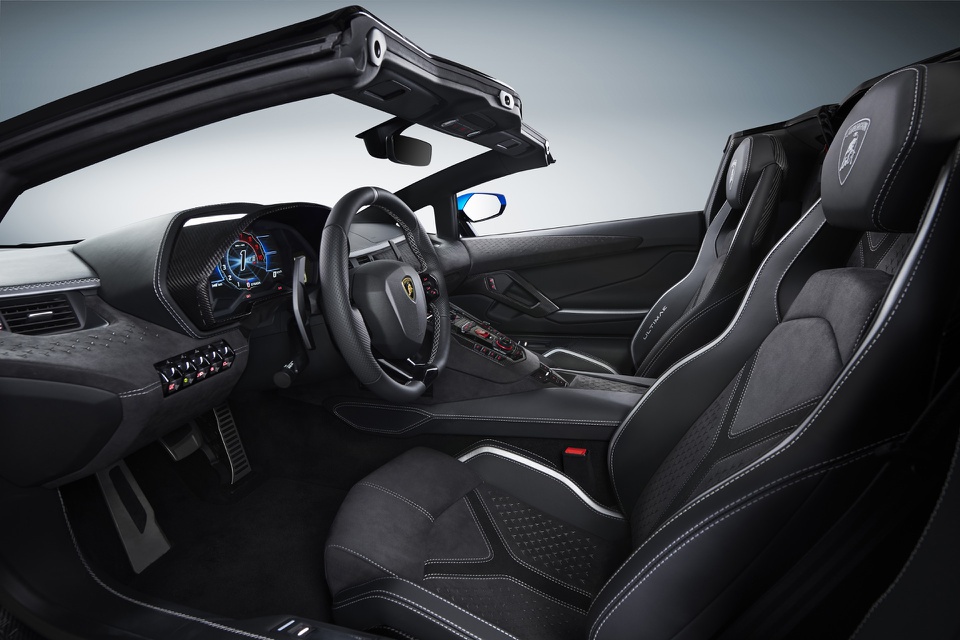 Lamborghini Aventador kết thúc vòng đời bằng phiên bản LP780-4 Ultimae - Hình 6