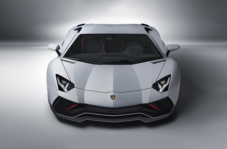 Lamborghini Aventador kết thúc vòng đời bằng phiên bản LP780-4 Ultimae - Hình 3