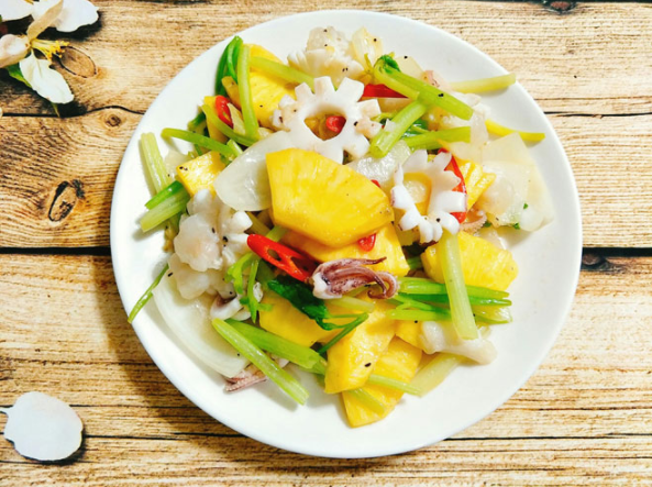 Mực ống làm món gì ngon? Thử ngay 4 món ngon từ mực ống dễ làm, đổi vị cho cơm nhà thêm hấp dẫn - Hình 3