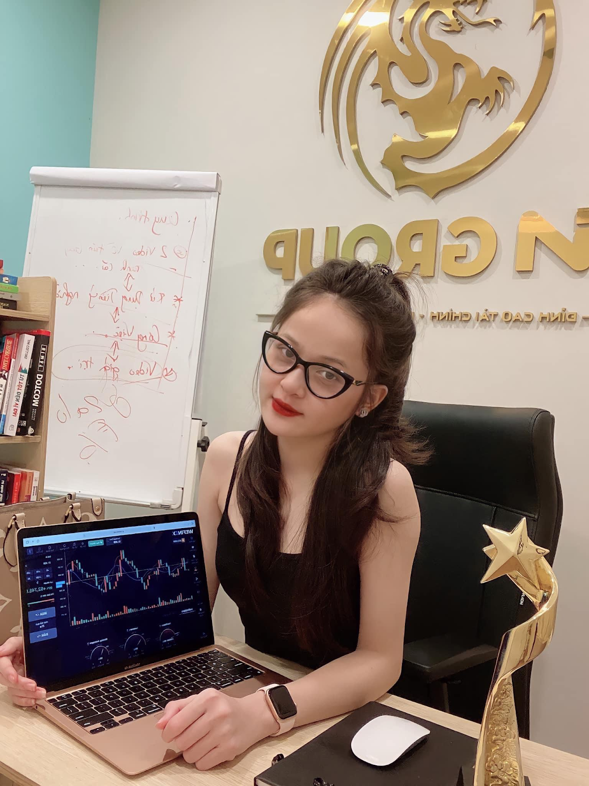 Nguyễn Trần Ngân Hà: Hot girl 2k5 gây choáng với khả năng kiếm tiền giỏi ngay trên ghế nhà trường - Hình 3