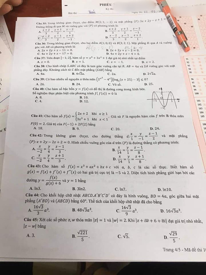 NÓNG: Xôn xao thí sinh lén chụp ảnh đề Toán gửi ra ngoài khi vẫn ngồi trong phòng thi, người nhà đăng lên mạng nhờ giải gấp? - Hình 2