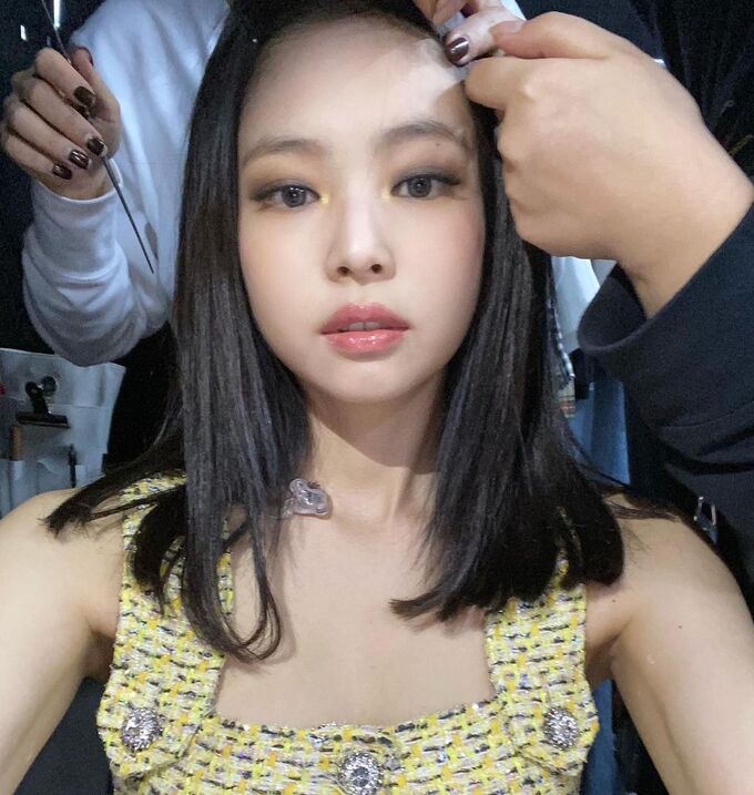 Visual chất lượng cao của dàn idol Hàn trong ảnh hậu trường trang điểm - Hình 4